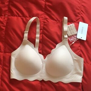 NWT Comfelie Padded Bra
